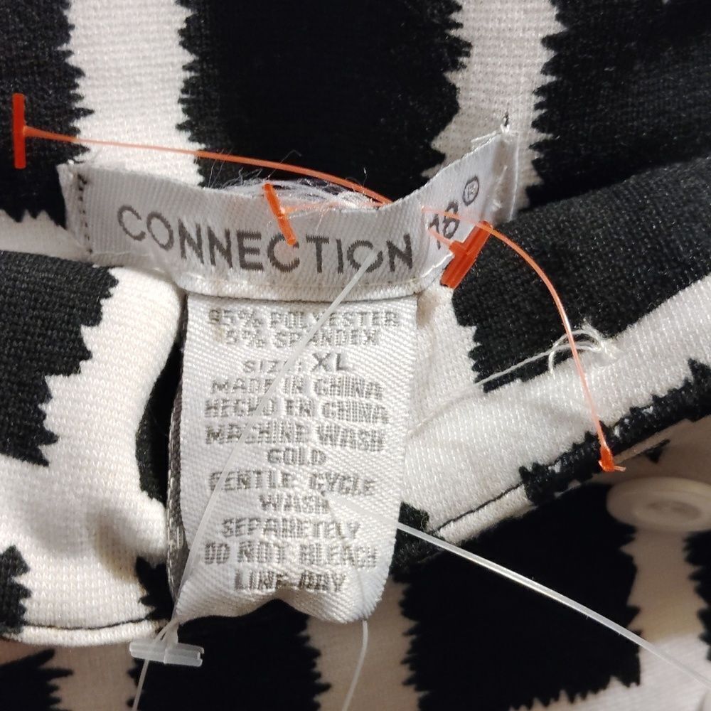 Connection 18 High Waist Black and White Shorts (378) - Picture 2 of 5